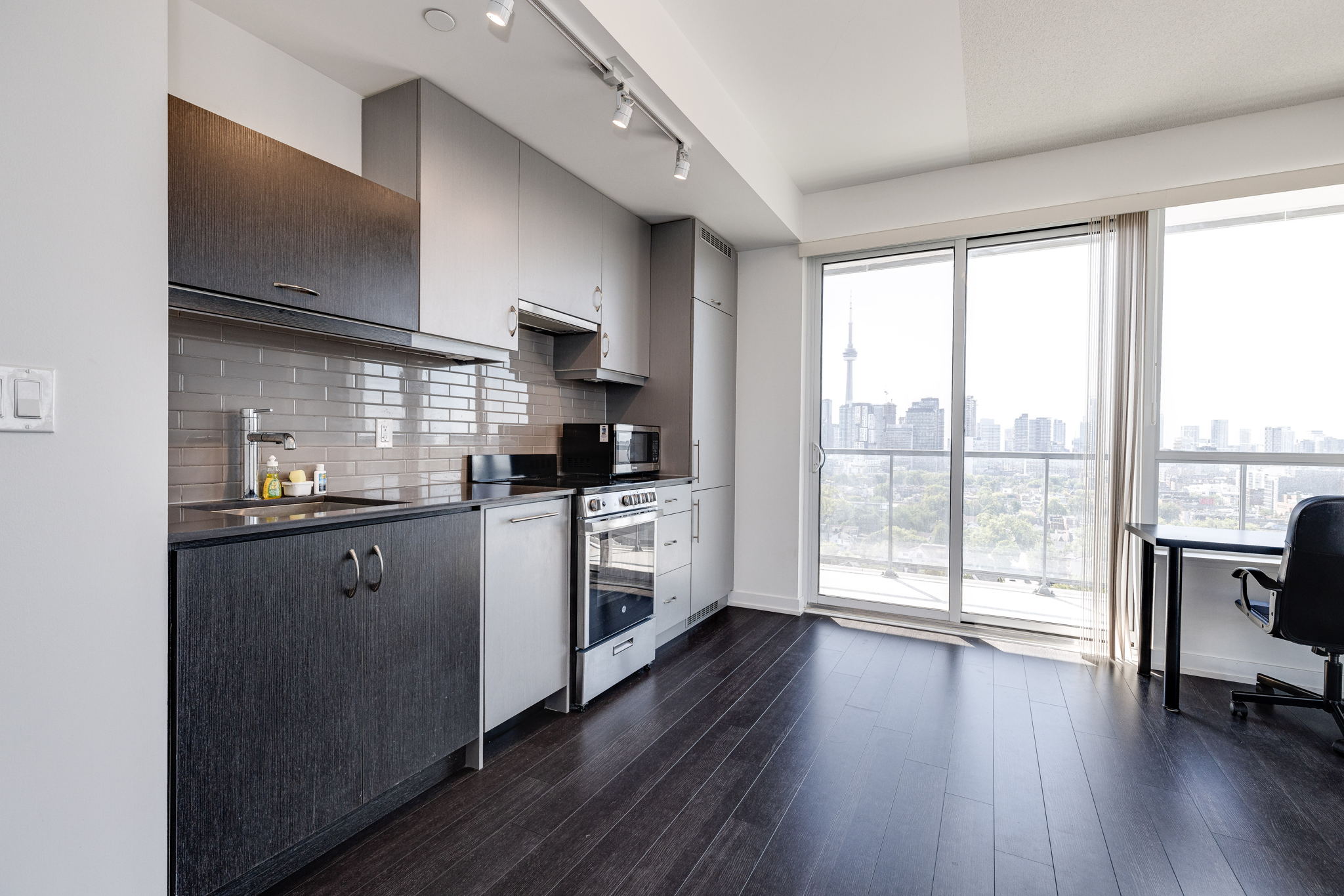 Toronto property showcase — delivered property photograph 5