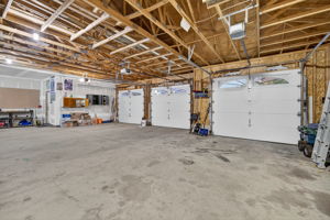 Oversized Triple Car Garage