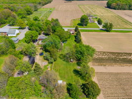  Photo 0