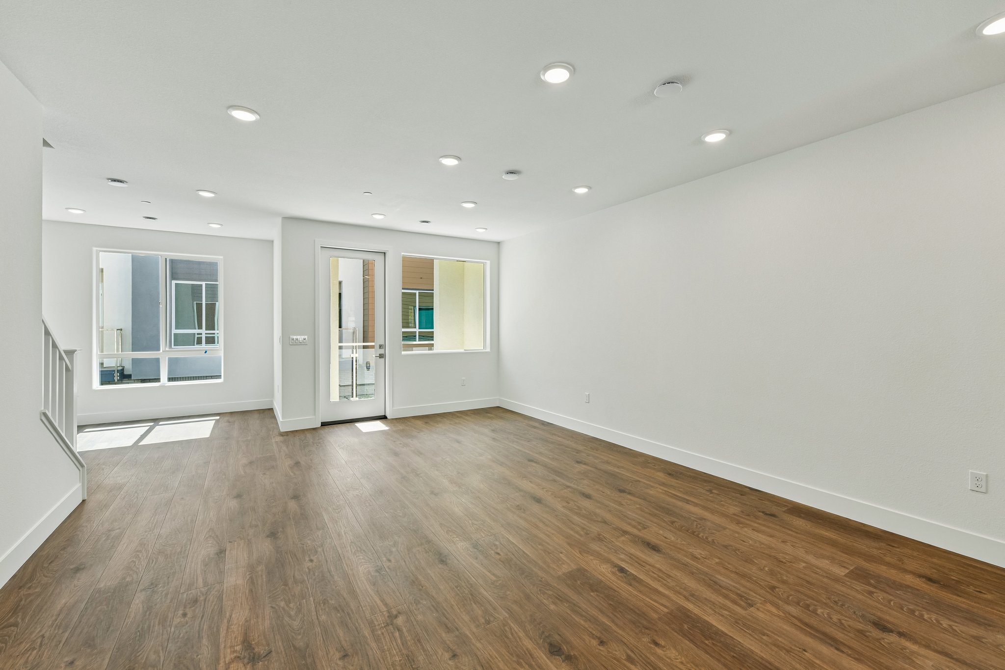 Loft Walk-S2707-006.jpg
