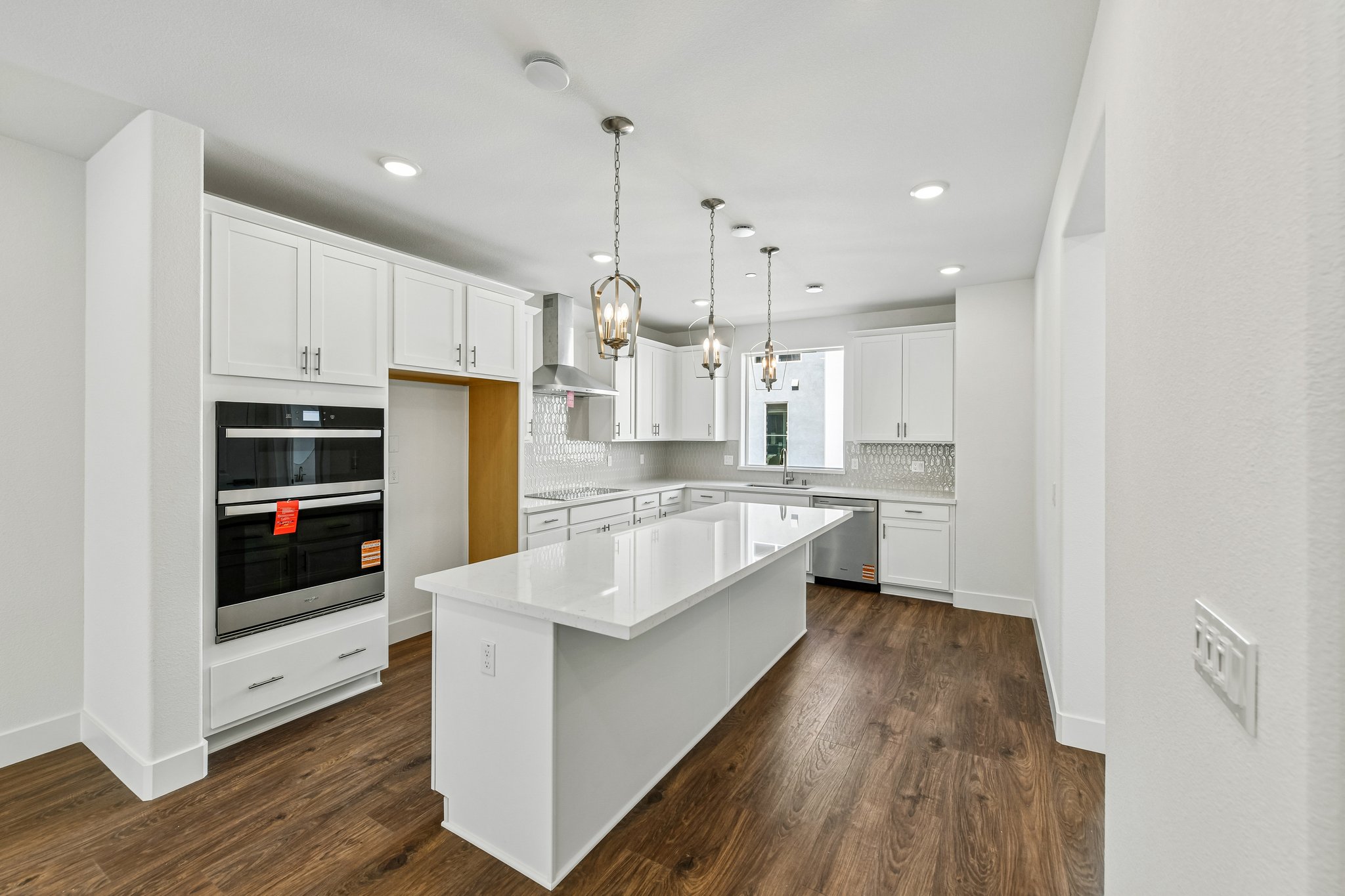 Loft Walk-S2707-011.jpg