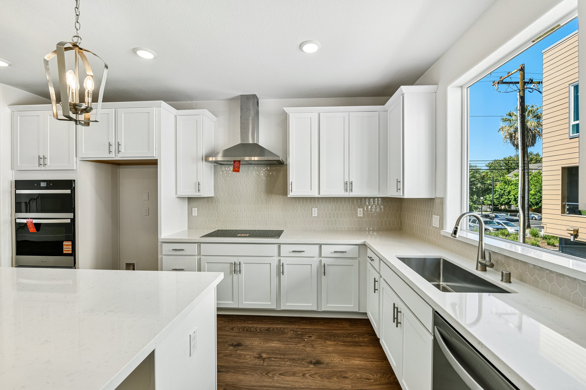 Loft Walk-S2707-016.jpg