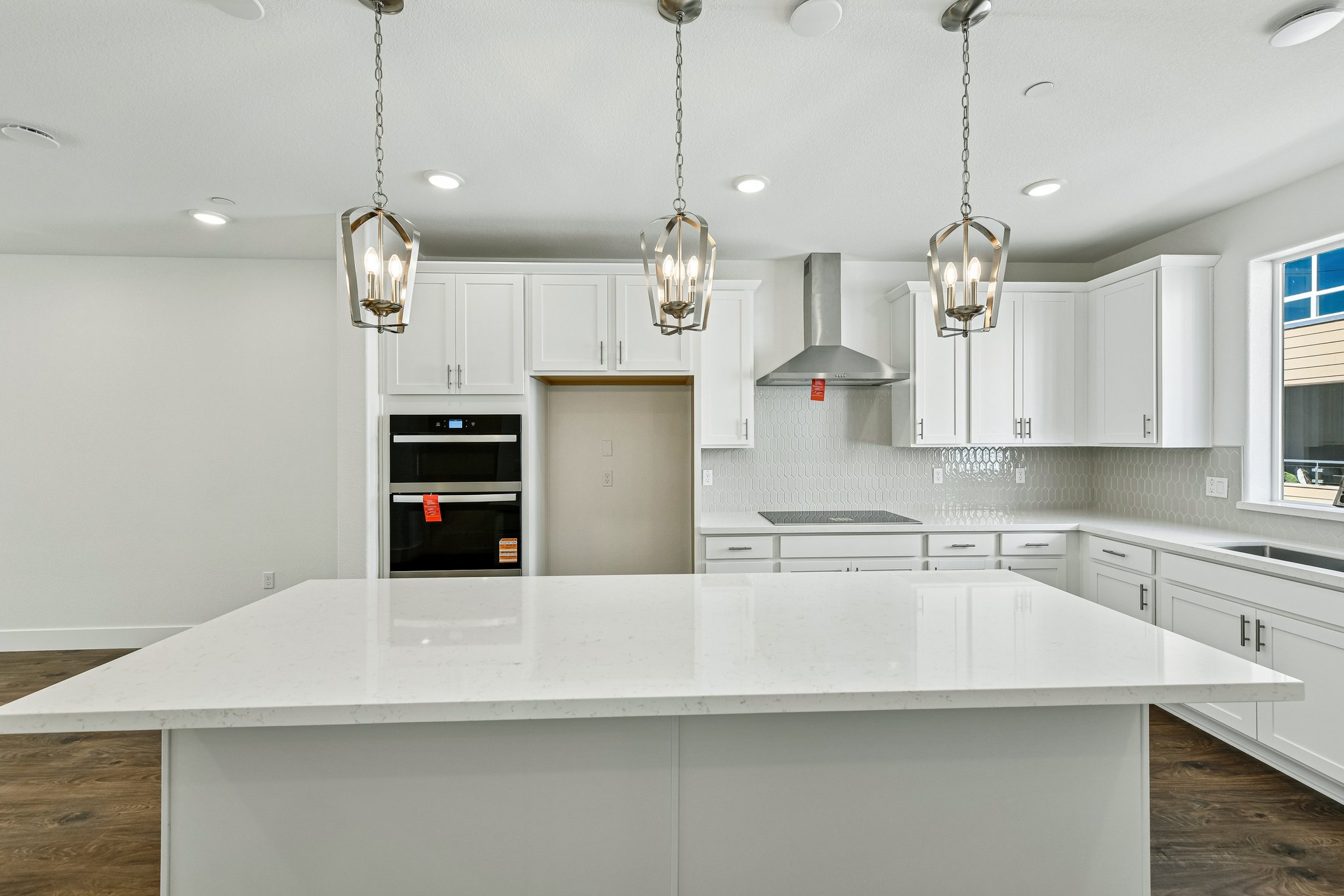 Loft Walk-S2707-017.jpg