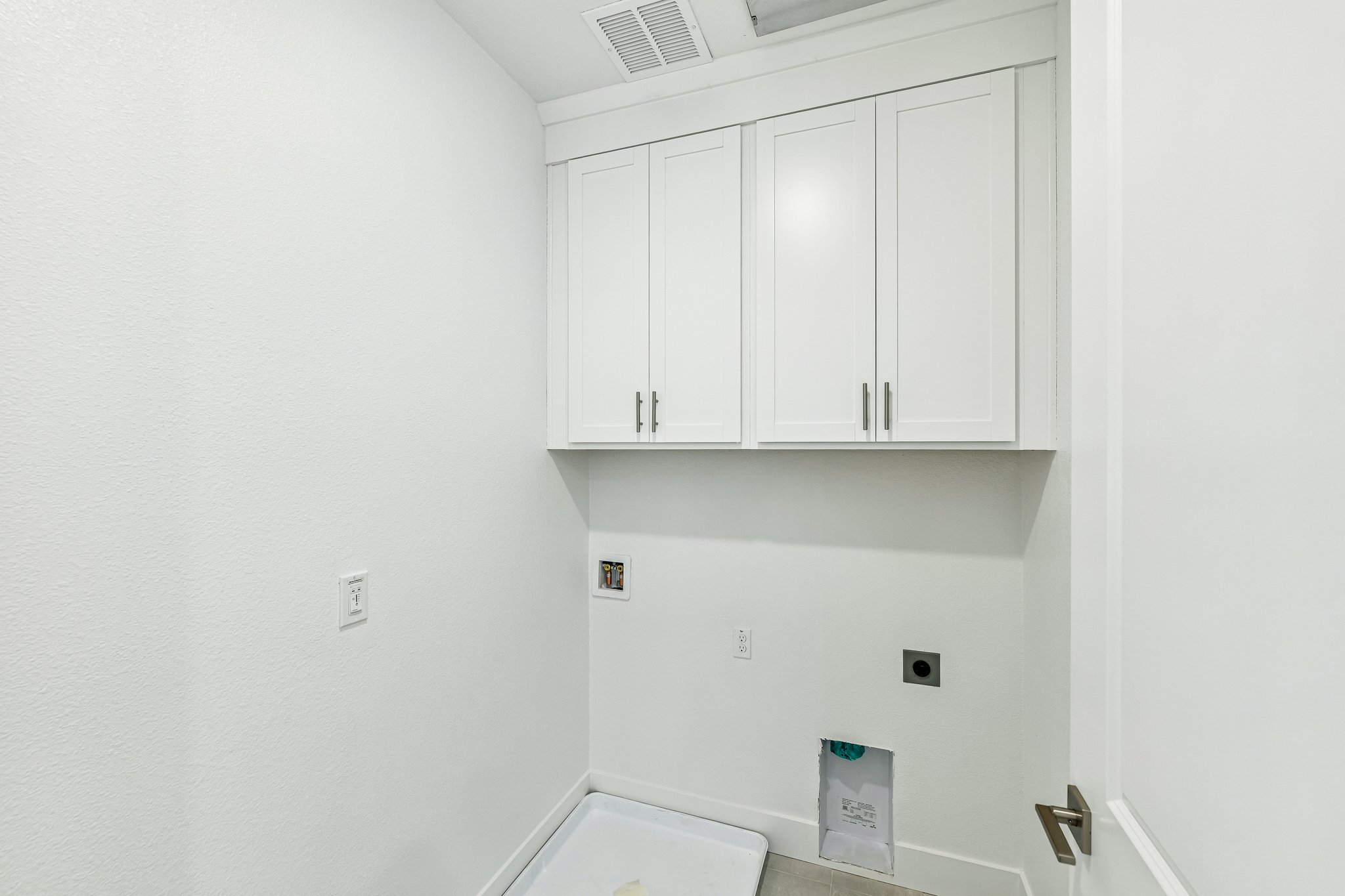 Loft Walk-S2707-023.jpg