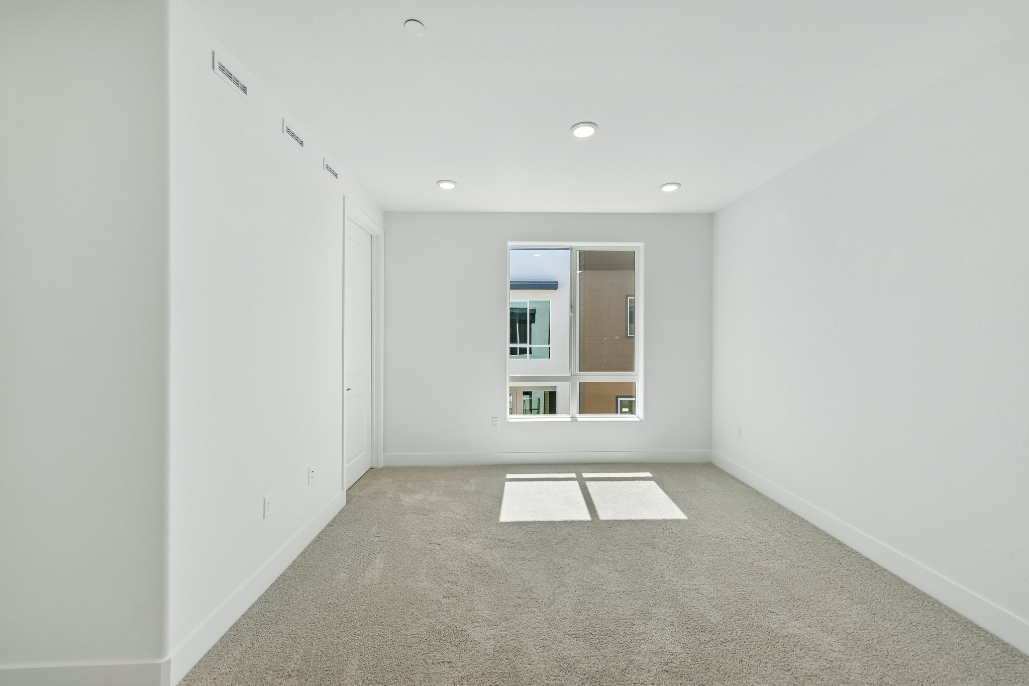 Loft Walk-S2707-028.jpg