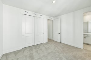 Loft Walk-S2707-025.jpg
