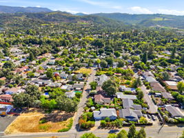 018_F8_AERIAL_18105 Railroad Ave