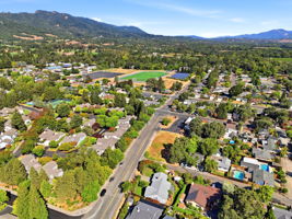 020_F8_AERIAL_18105 Railroad Ave