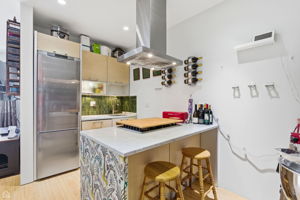 1811 W 17th St 303 - Alan Goodis_CHP2026_005