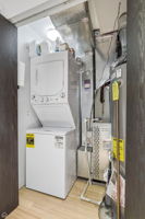 1811 W 17th St 303 - Alan Goodis_CHP2026_009