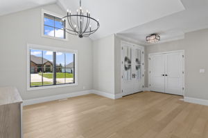 Foyer/Dining Room