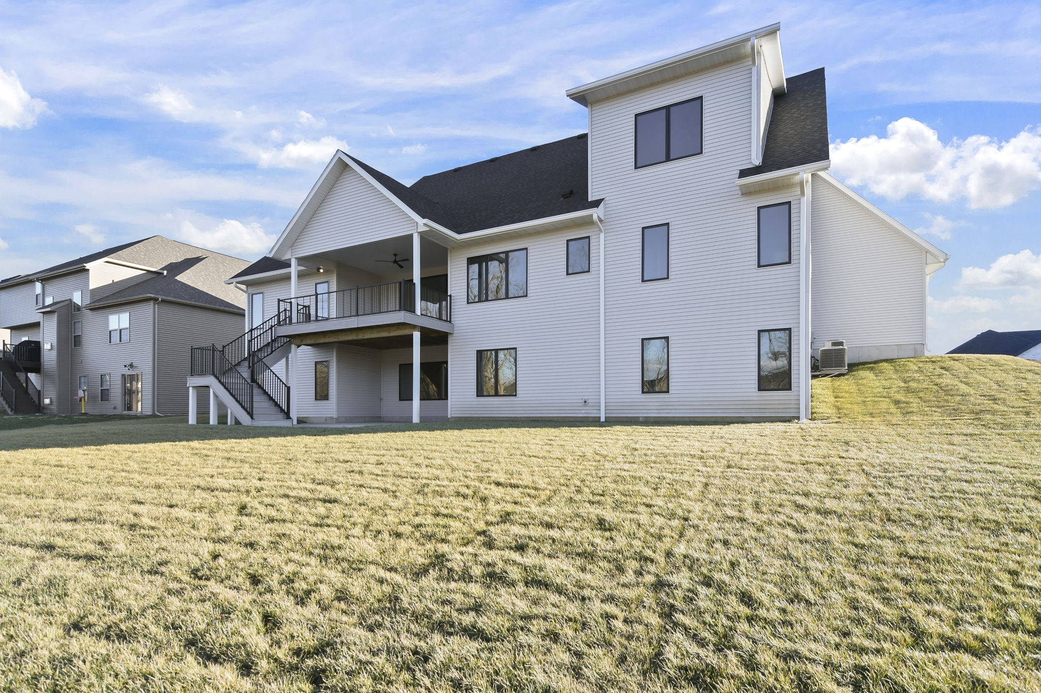 1811 Willow Bend St, Chatham, IL 62629 Design Eyes Photography