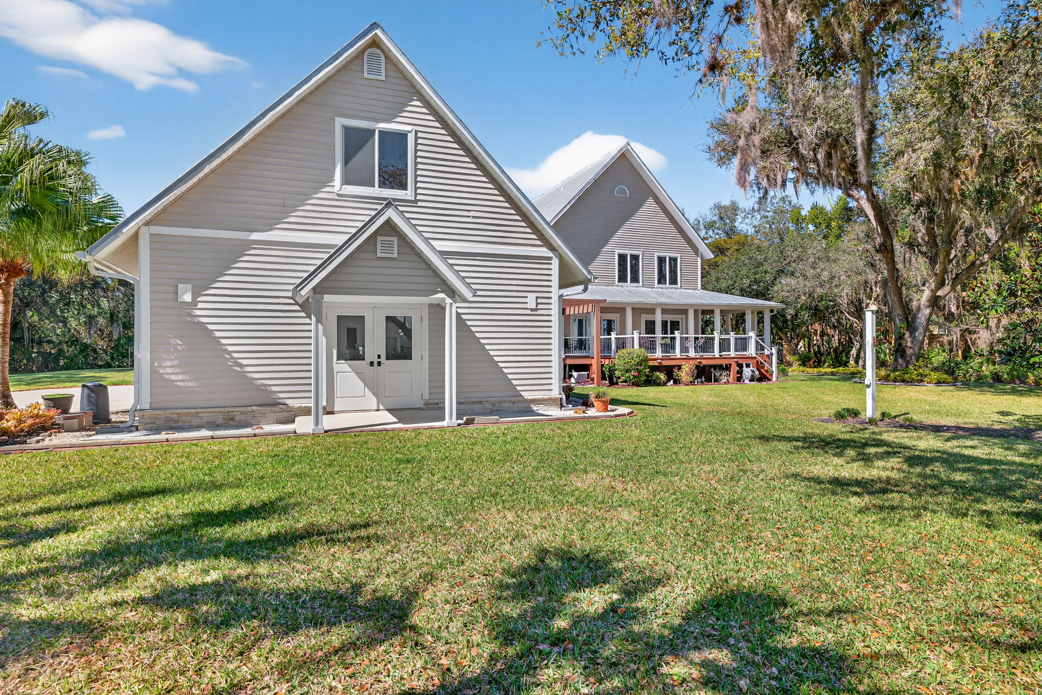 Rear Exterior 1 of 3