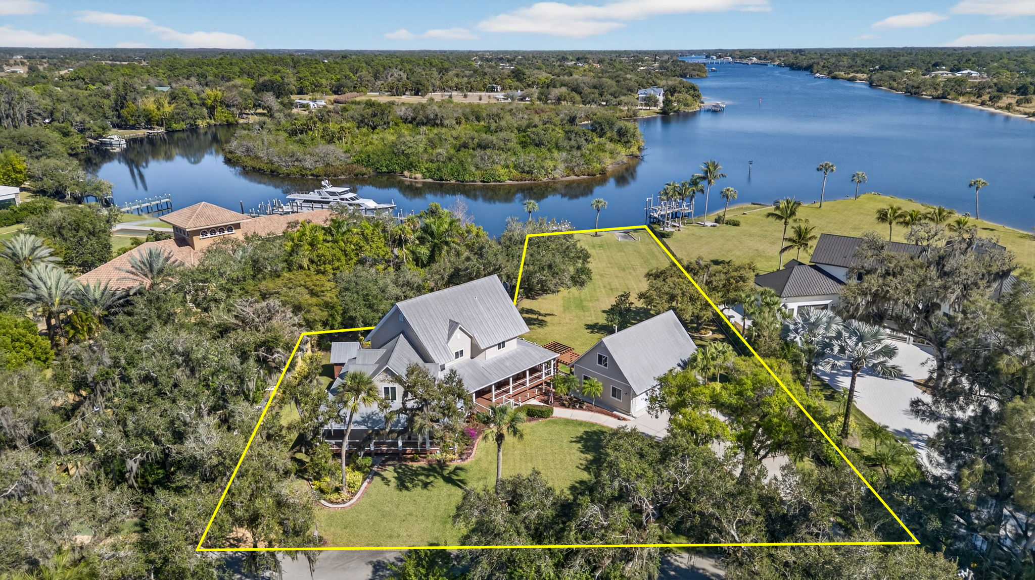 Aerial Front Exterior 3 - lot line