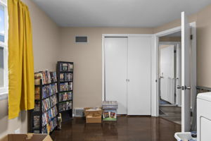 Bedroom 4 Laundry