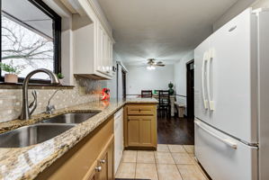  Photo 23