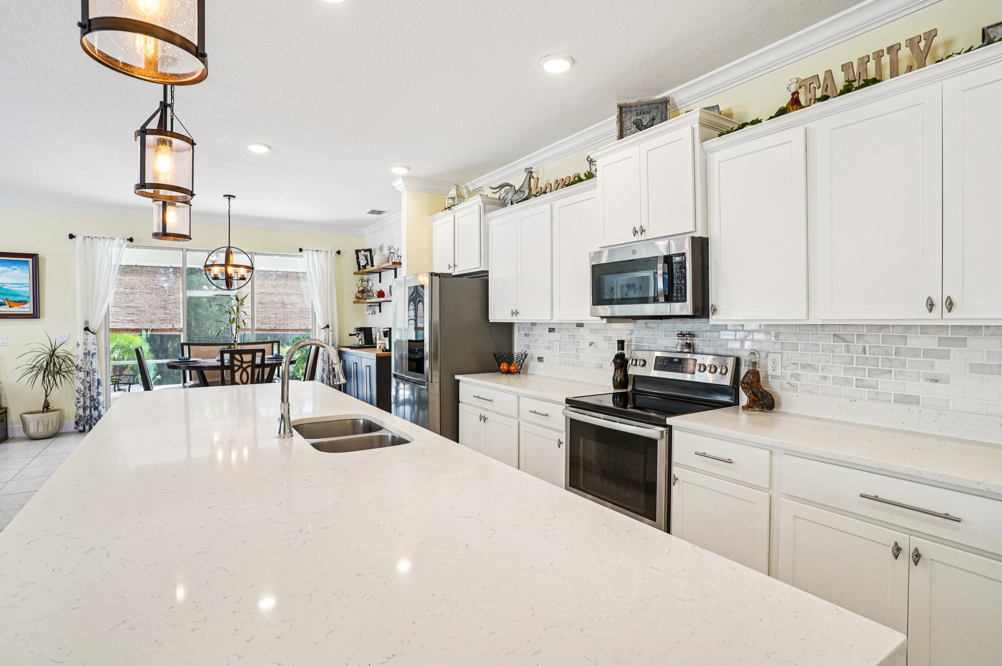 Forest Glen Dr-S3009-018.jpg