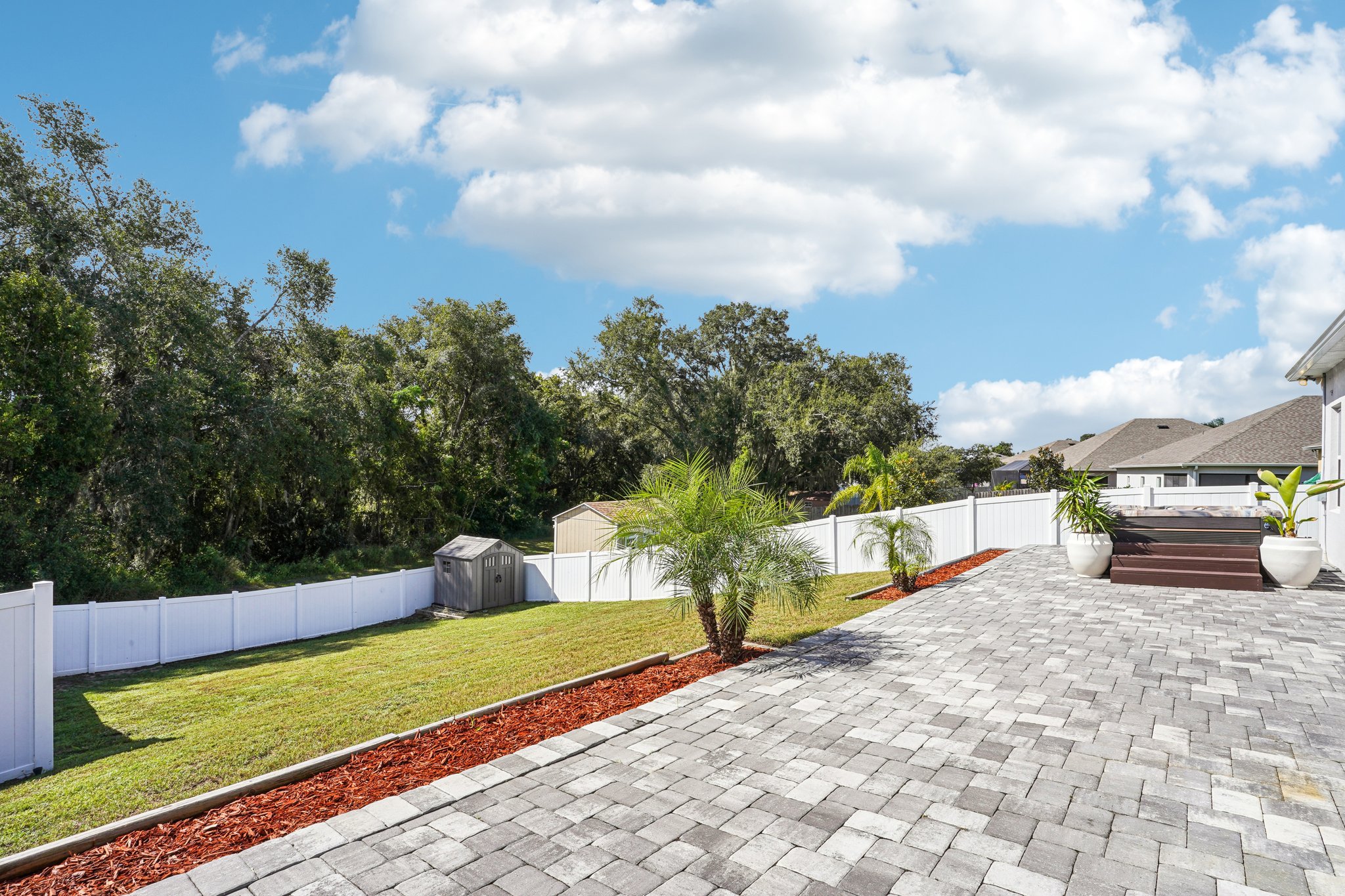 Forest Glen Dr-S3009-049.jpg