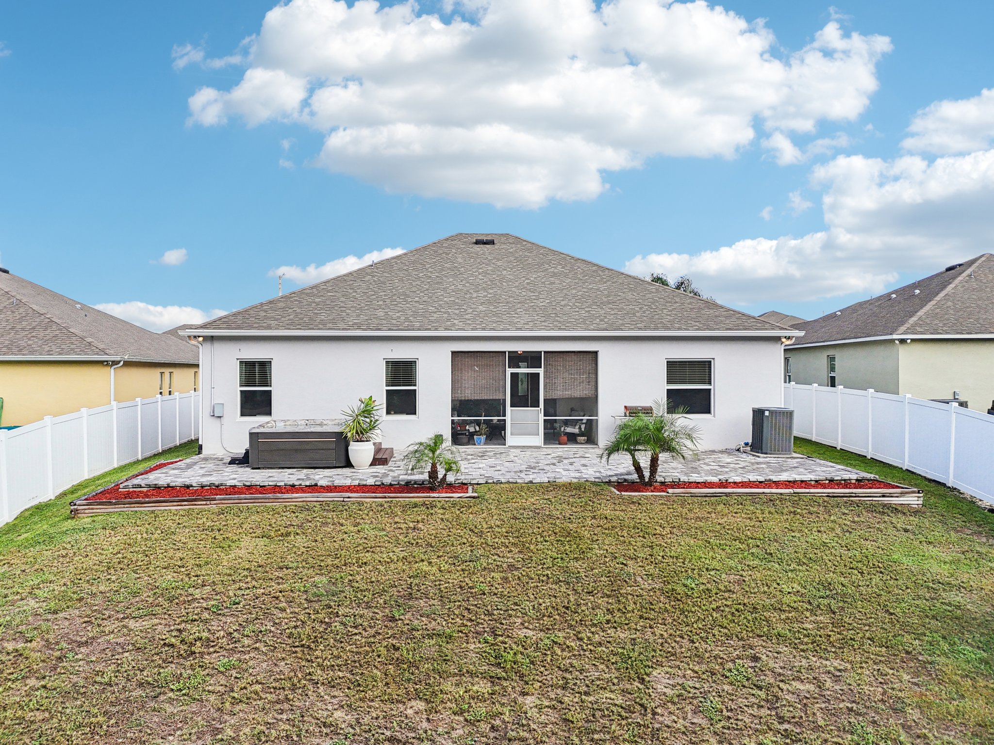 Forest Glen Dr-S3009-063.jpg