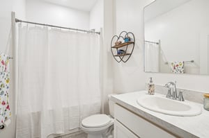 Forest Glen Dr-S3009-036.jpg