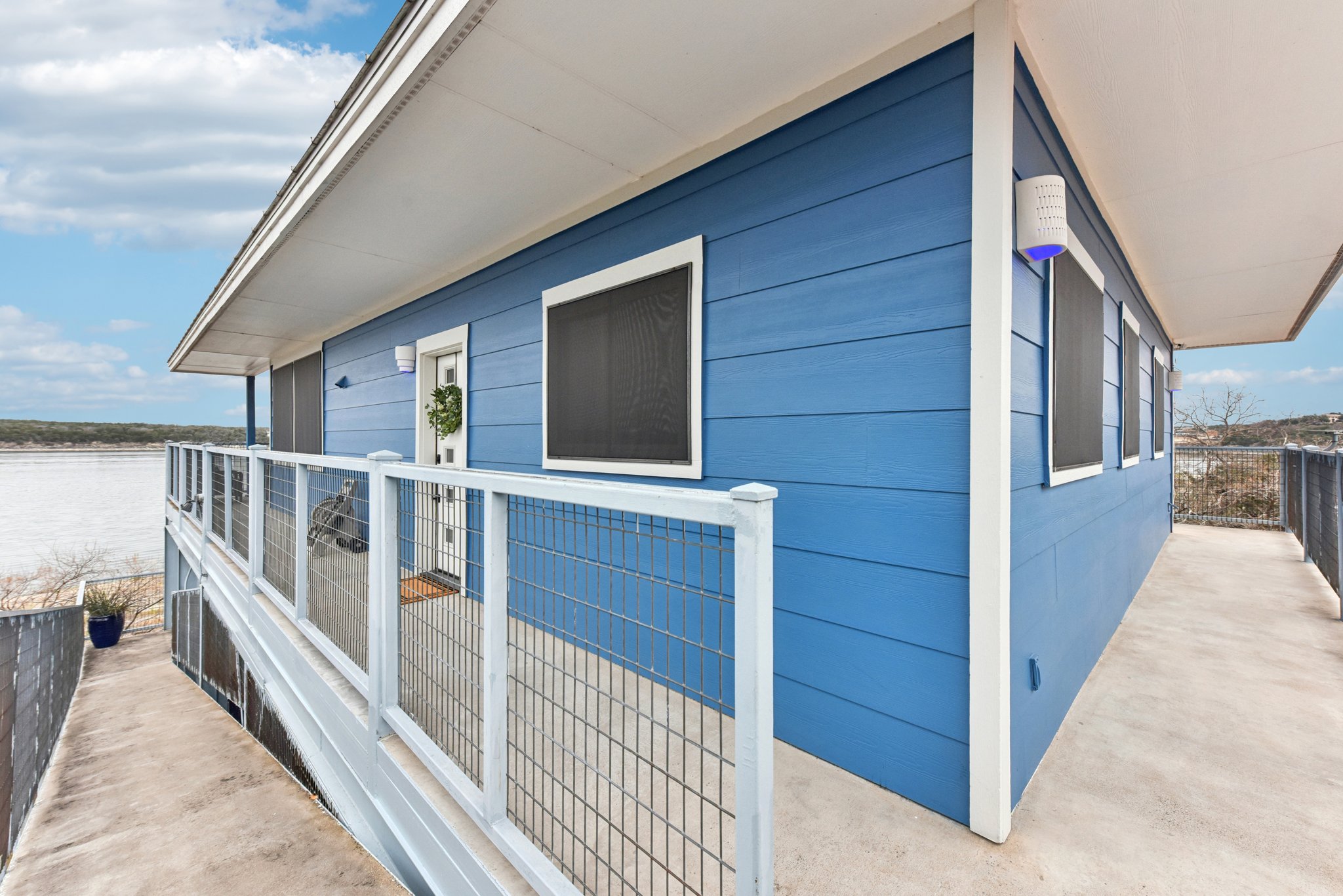 Graveyard Point Rd-S1001-003.jpg