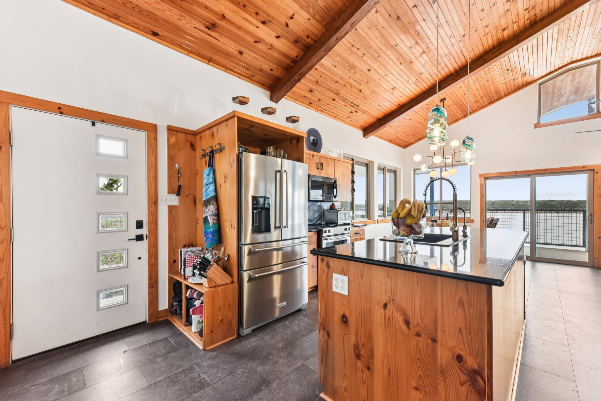 Graveyard Point Rd-S1001-013.jpg