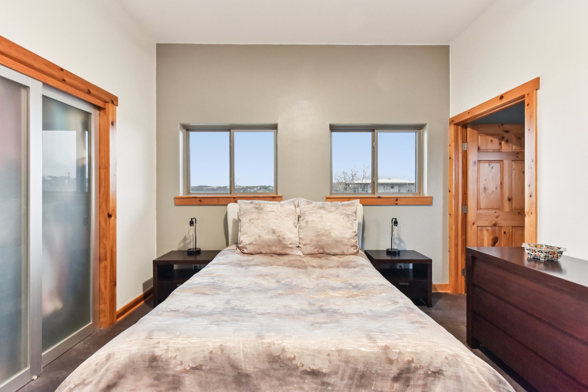 Graveyard Point Rd-S1001-027.jpg