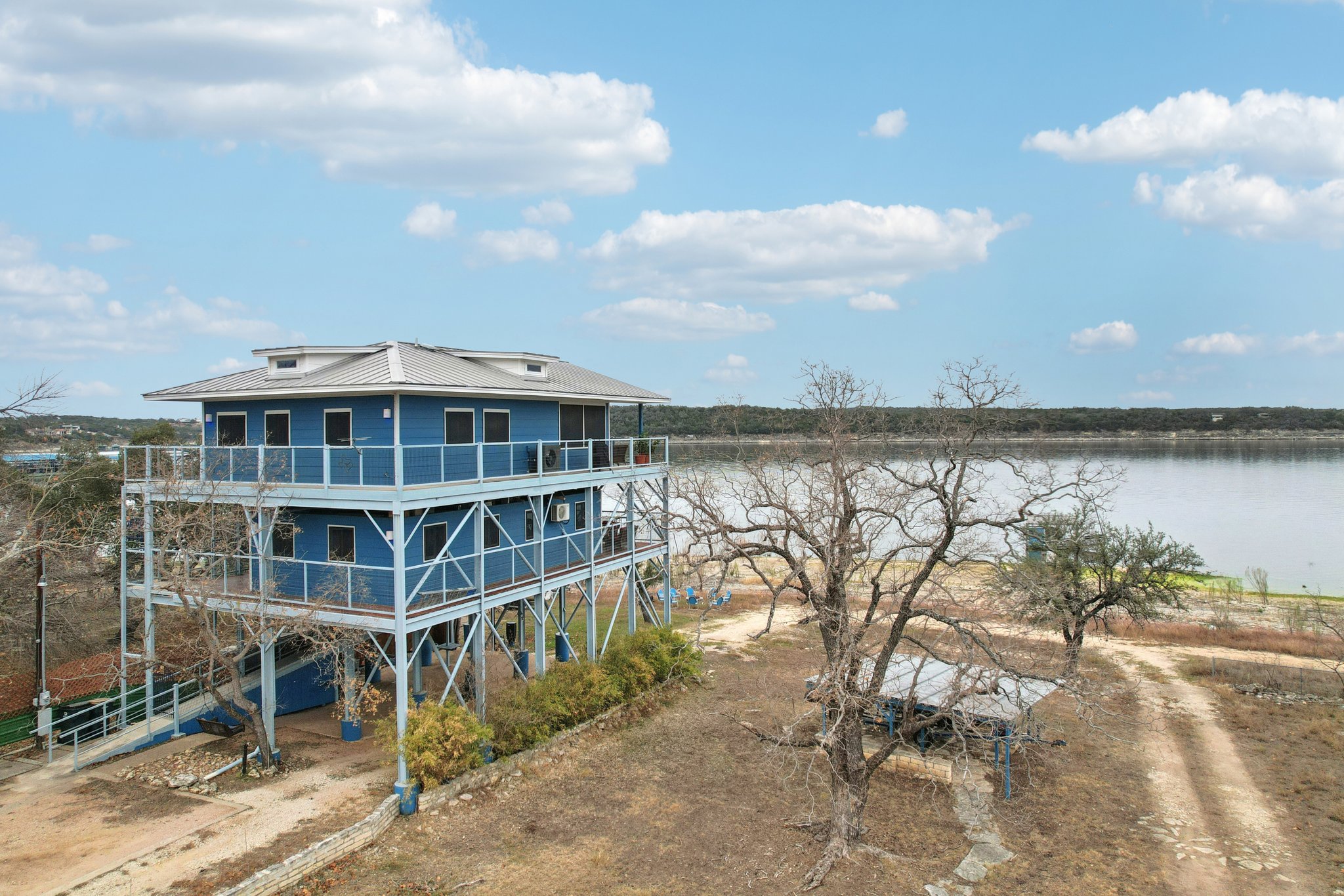 Graveyard Point Rd-S1001-046.jpg