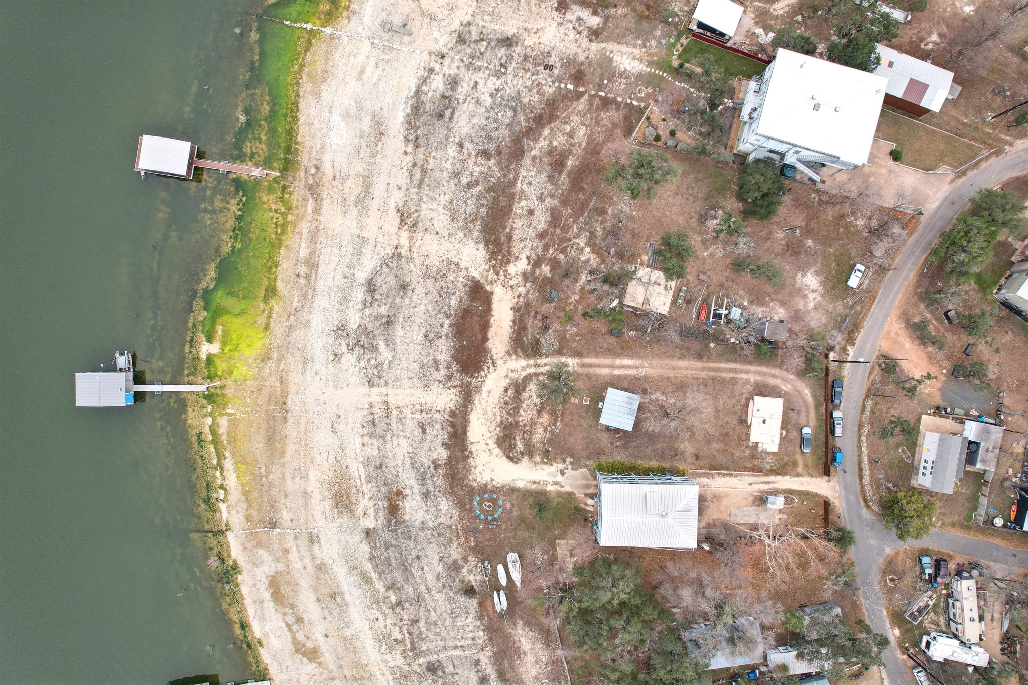 Graveyard Point Rd-S1001-060.jpg