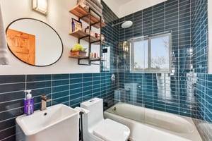 Graveyard Point Rd-S1001-020.jpg