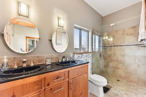 Graveyard Point Rd-S1001-033.jpg