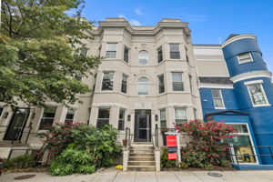 Convenient Access Off Service Road