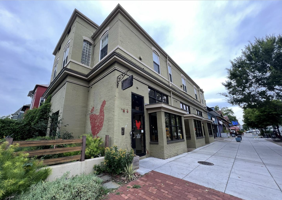 Walking Distance to Great Retail and Restaurants such as REI, Red Bear Brewing, Red Hen, The Pub and the People, & Boundary Stone