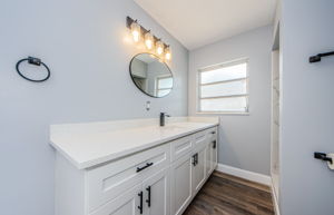 Master Bathroom 1a