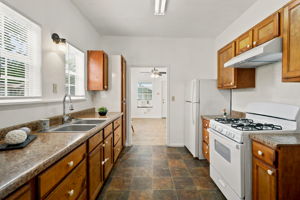 1814 Santa Anna St, San Antonio, TX 78201, USA Photo 9