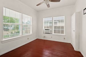 1814 Santa Anna St, San Antonio, TX 78201, USA Photo 11