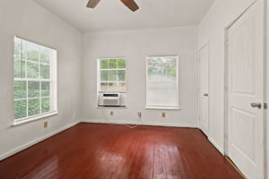 1814 Santa Anna St, San Antonio, TX 78201, USA Photo 13