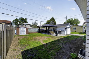  Photo 31