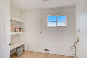 E Lynne Ln-011