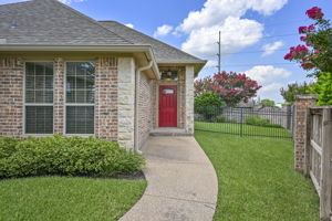  Photo 23