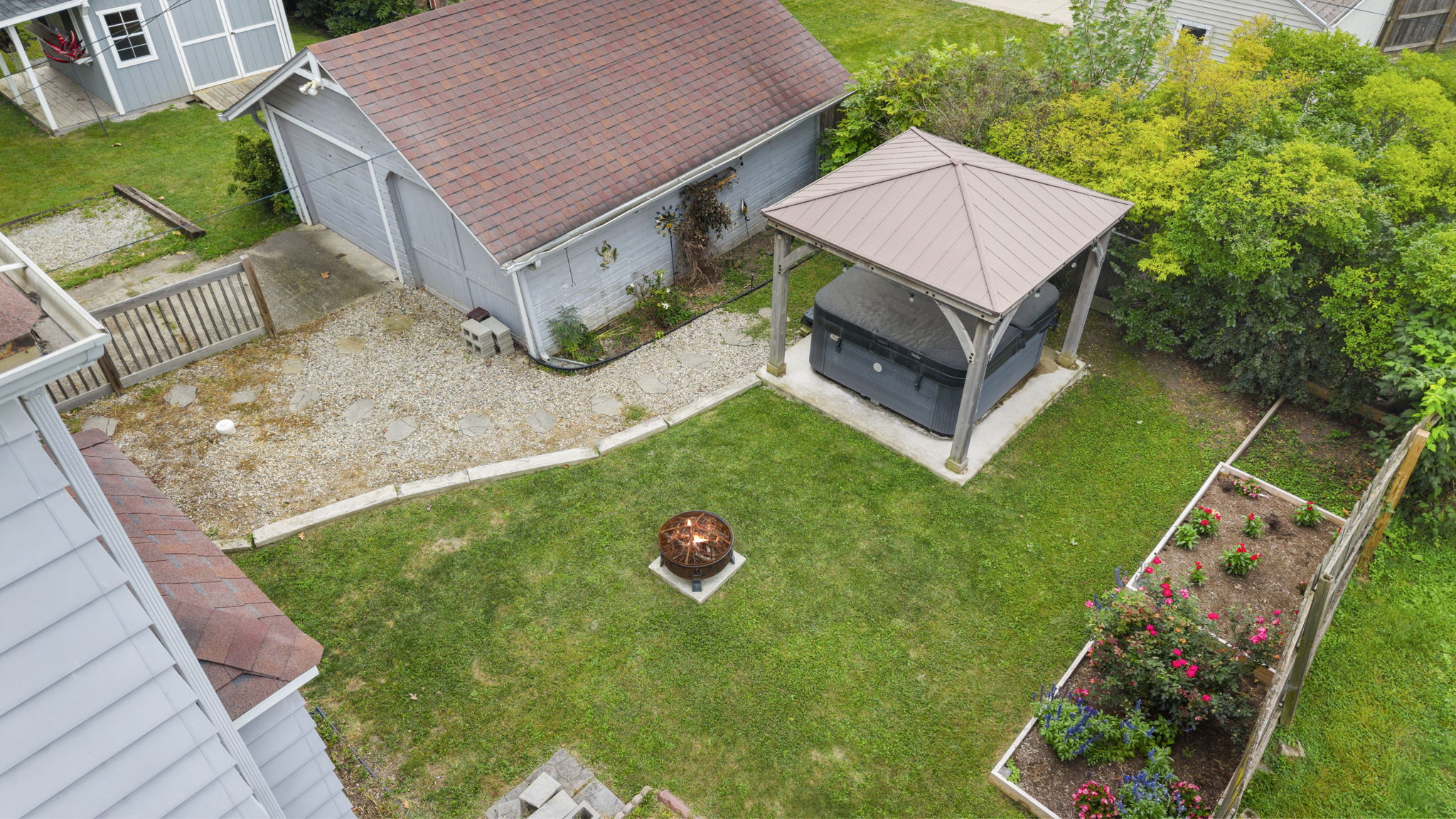  Photo 45
