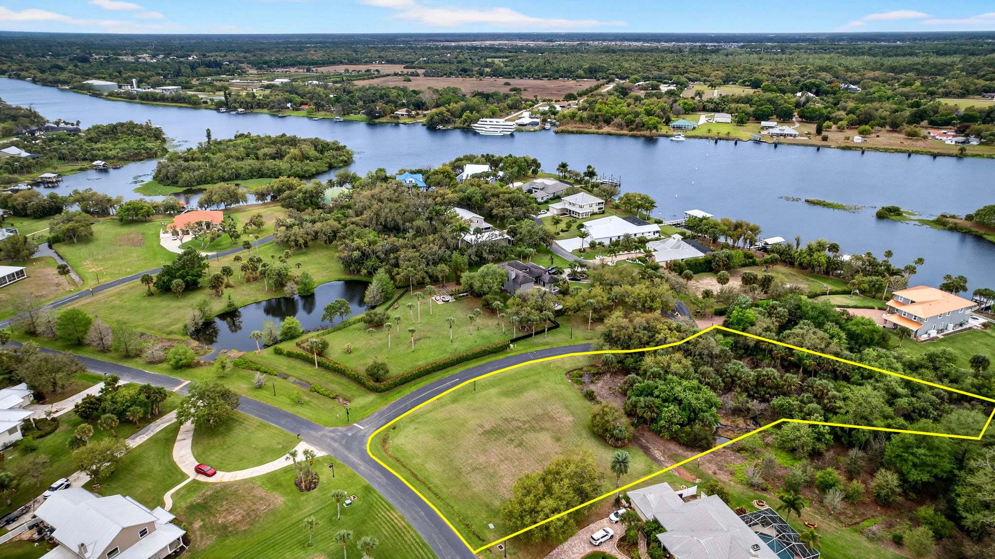 Aerial Front Exterior 5 - lot line