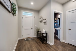  Photo 6