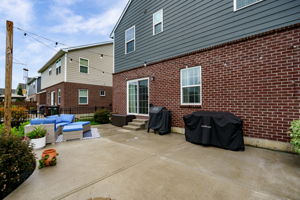  Photo 47