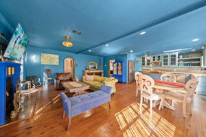  Photo 47