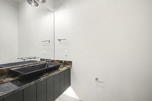  Photo 38