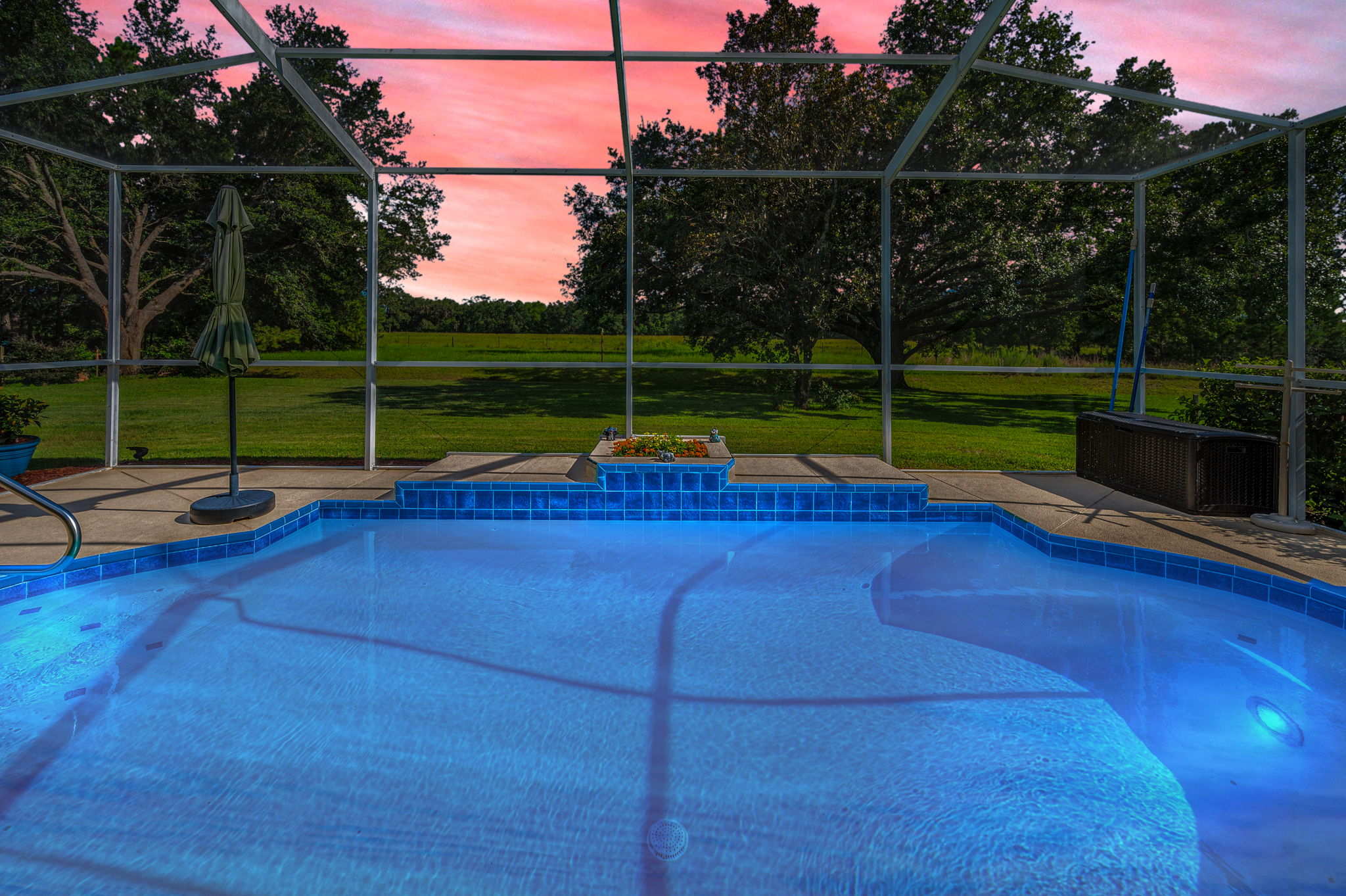 Pool2