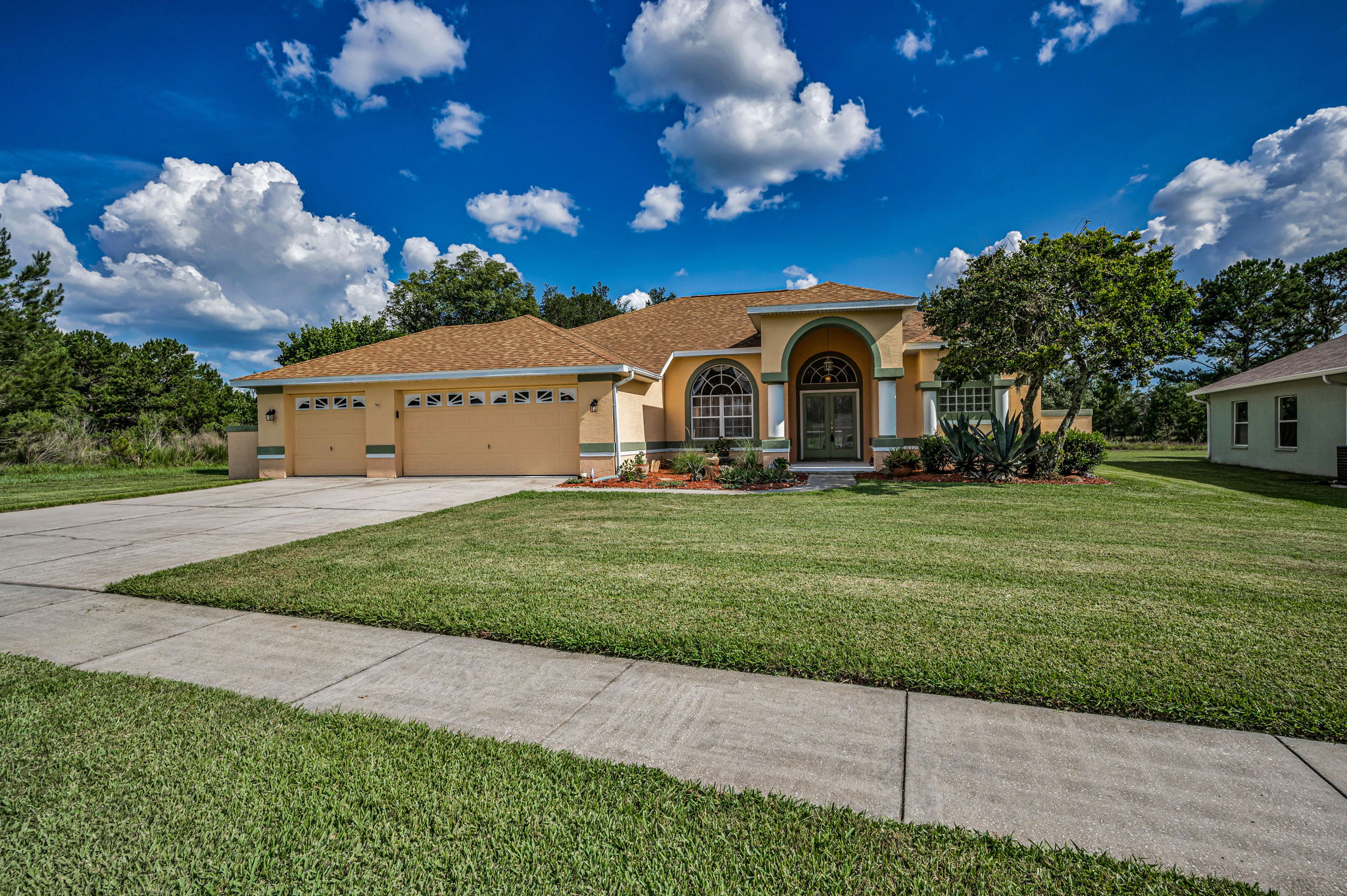 Front Exterior2