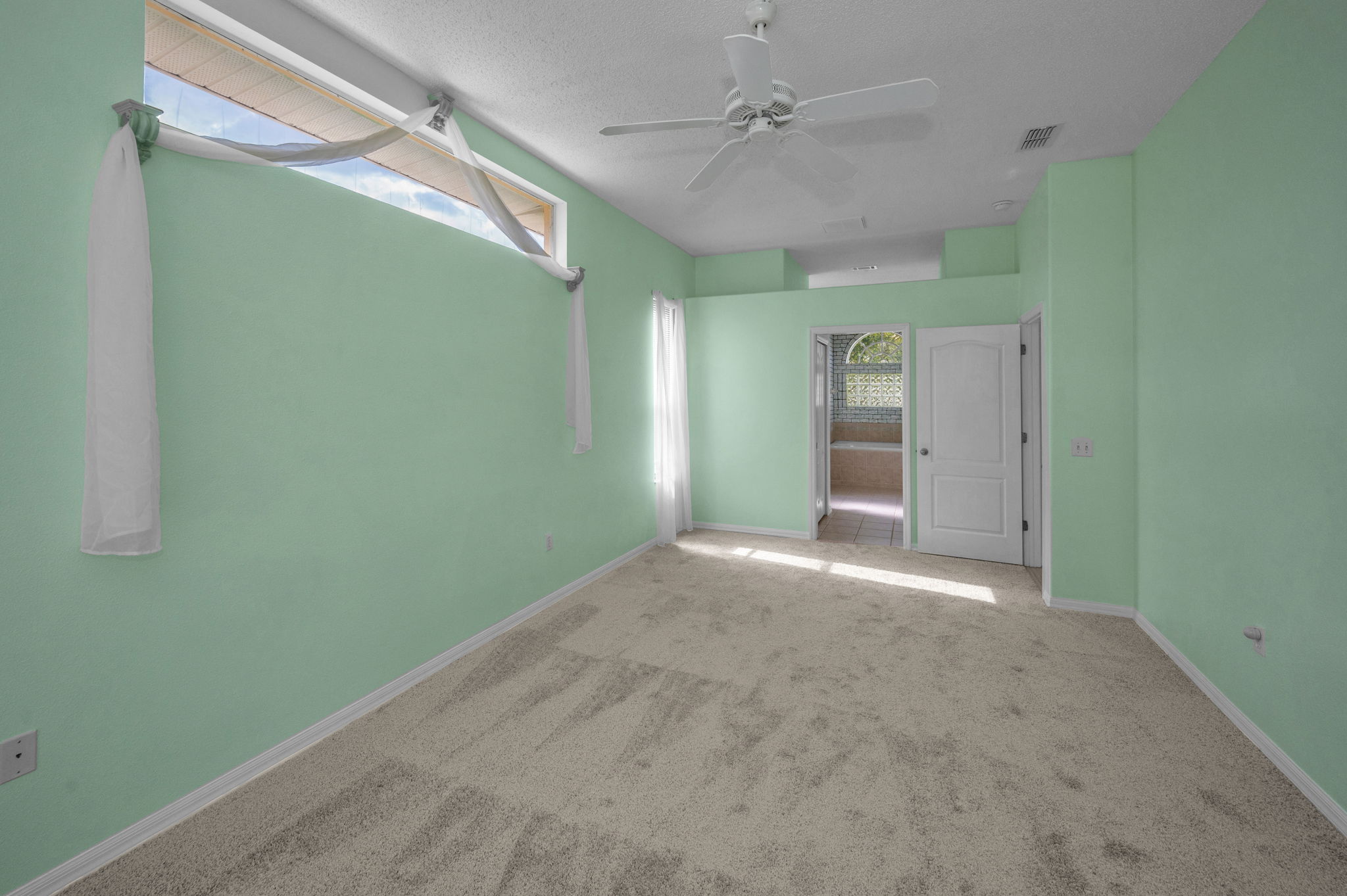 Master Bedroom1c