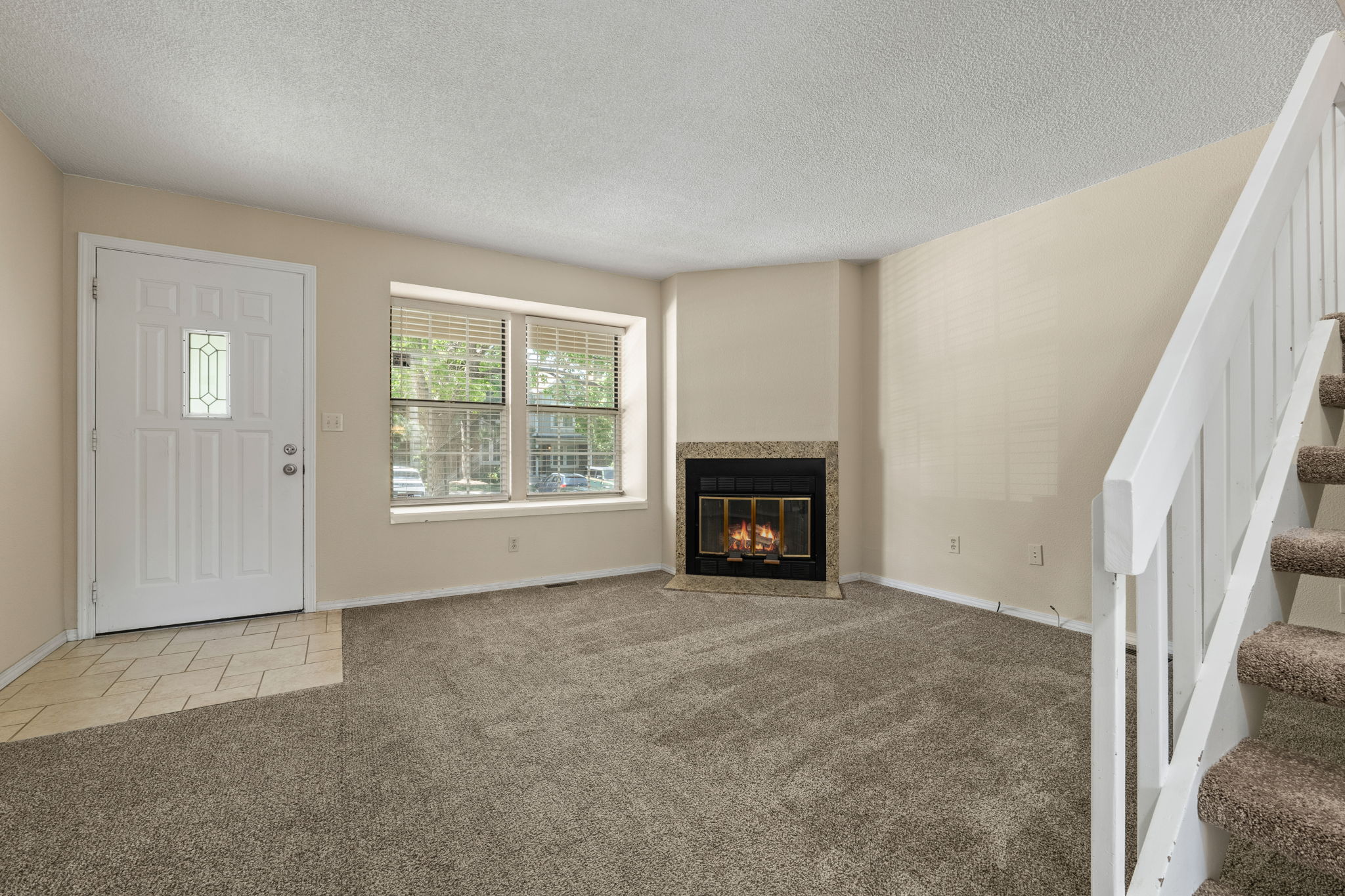 Living Room 4